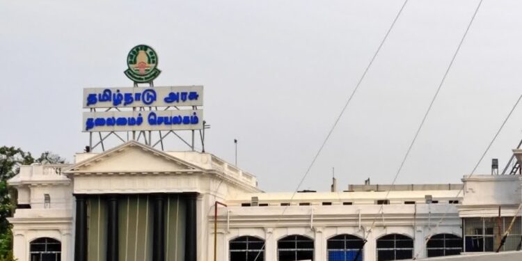 தமிழ்நாடு அரசு 55 ஐஏஎஸ் அதிகாரிகளுக்குப் பணியிட மாற்றம்: நிர்வாகத்தில் புதிய உத்வேகம்!