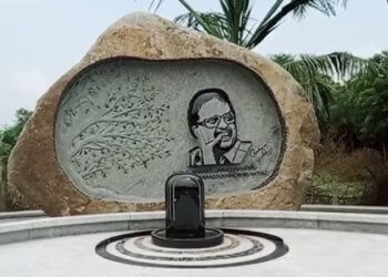 பின்னணி பாடகர் எஸ்.பி.பாலசுப்ரமணியத்தின் நினைவிடத்தில் பொதுமக்களுக்கு அஞ்சலி செலுத்த அனுமதி மறுப்பு!