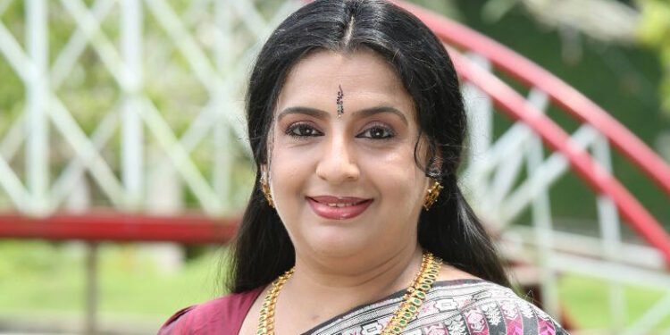 நடிகர்கள் போதைப் பொருள் பயன்படுத்துவது தவறு: நடிகை அம்பிகாவின் கருத்து!