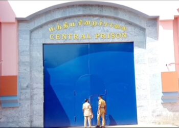 தனது காதலியுடன் பேசக்கூடாது… சீறி பாய்ந்த குண்டு