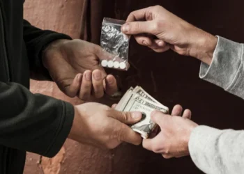 போதை மாத்திரை விற்பனை…   இளைஞர் கைது