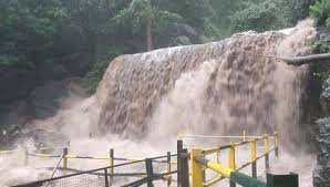 சுருளி அருவியில் குளிக்கத் தடை